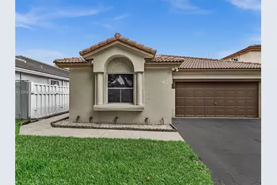 7249 NW 1st Mnr, Plantation, FL 33317 - Photo 3