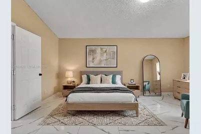 7249 NW 1st Mnr, Plantation, FL 33317 - Photo 25