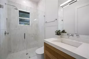 728 Malaga Dr, Boca Raton, FL 33432 - Photo 23
