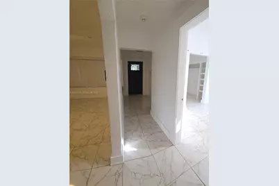 455 NE 131st St #1, North Miami, FL 33161 - Photo 7