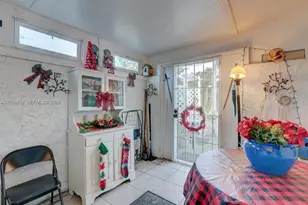 2200 SW 42nd Way, Fort Lauderdale, FL 33317 - Photo 3