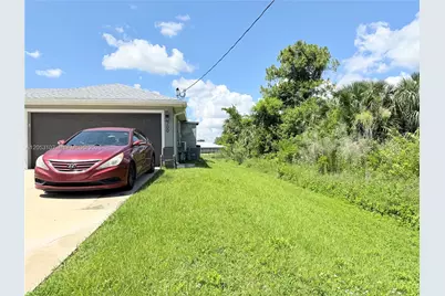 700 Connecticut #Ln, Lehigh Acres, FL 33936 - Photo 5