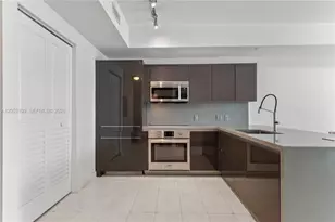 1080 Brickell Ave, Miami, FL 33131 - Photo 17
