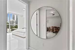 1080 Brickell Ave, Miami, FL 33131 - Photo 21