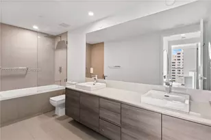 1080 Brickell Ave, Miami, FL 33131 - Photo 29