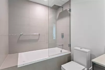 1080 Brickell Ave #1602, Miami, FL 33131 - Photo 31