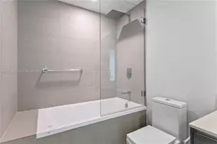 1080 Brickell Ave, Miami, FL 33131 - Photo 31