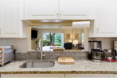 [Address not provided], Pembroke Pines, FL 33027 - Photo 11
