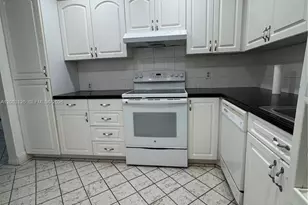 2801 NE 183rd St, Aventura, FL 33160 - Photo 17
