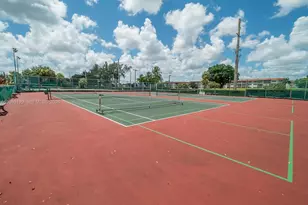8990 S Hollybrook Blvd, Pembroke Pines, FL 33025 - Photo 19
