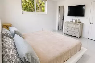 8990 S Hollybrook Blvd, Pembroke Pines, FL 33025 - Photo 9