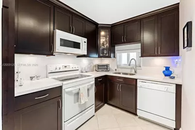 8990 S Hollybrook Blvd #210, Pembroke Pines, FL 33025 - Photo 3
