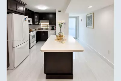8990 S Hollybrook Blvd #210, Pembroke Pines, FL 33025 - Photo 1