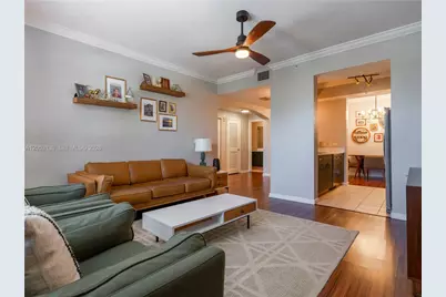 533 NE 3rd Ave #306, Fort Lauderdale, FL 33301 - Photo 3