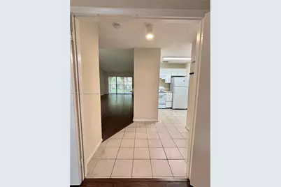 1040 Coral Club Dr #1040, Coral Springs, FL 33071 - Photo 5
