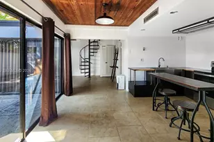 6439 Lemon Tree Ln, Miami Lakes, FL 33014 - Photo 9