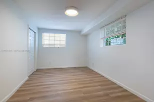 3628 Thomas Ave, Miami, FL 33133 - Photo 11