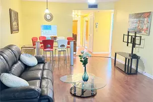 8590 Sunrise Lakes Blvd, Sunrise, FL 33322 - Photo 11