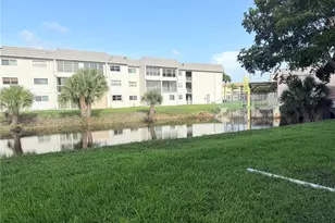 8590 Sunrise Lakes Blvd, Sunrise, FL 33322 - Photo 23
