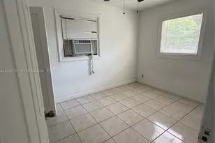 708 N 20th Ct, Hollywood, FL 33020 - Photo 7