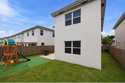 1367 SE 26th Ter, Homestead, FL 33035 - Photo 21