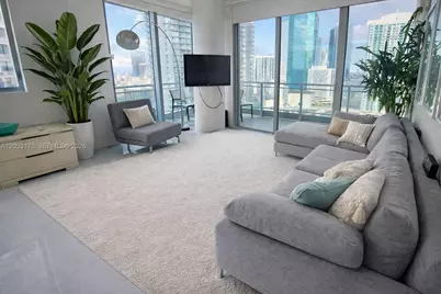 92 SW 3rd St #2510, Miami, FL 33130 - Photo 5