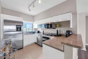 601 NE 36th St, Miami, FL 33137 - Photo 3