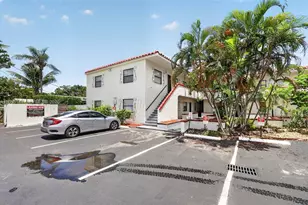 2300 NE 6th Ave, Wilton Manors, FL 33305 - Photo 11