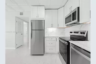 2300 NE 6th Ave #201, Wilton Manors, FL 33305 - Photo 3