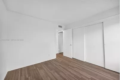 505 S Pine Island Rd #B102, Plantation, FL 33324 - Photo 23