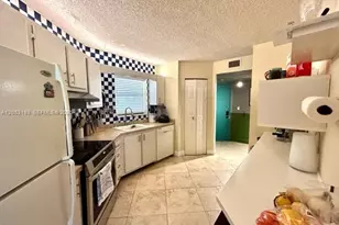 6555 W Broward Blvd, Plantation, FL 33317 - Photo 3