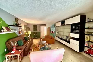 6555 W Broward Blvd, Plantation, FL 33317 - Photo 5