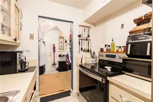 9490 SW 77th Ave, Miami, FL 33156 - Photo 9
