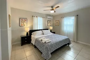 1178 NE 112th St, Miami, FL 33161 - Photo 11