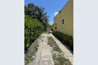 618 30th St, West Palm Beach, FL 33407 - Photo 3