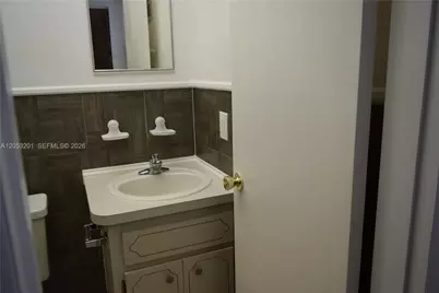 2901 NW 47th Ter #248B, Lauderdale Lakes, FL 33313 - Photo 13