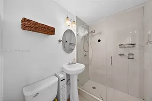 10141 SW 46th St, Miami, FL 33165 - Photo 25
