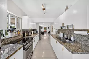 10141 SW 46th St, Miami, FL 33165 - Photo 15