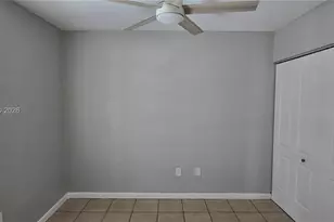 19572 NW 29th Pl, Miami Gardens, FL 33056 - Photo 9