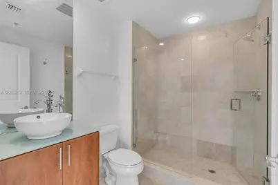 315 NE 3rd Ave #1805, Fort Lauderdale, FL 33301 - Photo 23