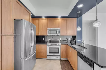 315 NE 3rd Ave #1805, Fort Lauderdale, FL 33301 - Photo 13