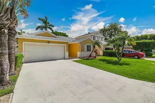 13765 SW 145th St, Miami, FL 33186 - Photo 3