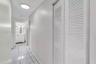 10018 Hammocks Blvd, Miami, FL 33196 - Photo 11