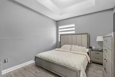 7478 NW 180th Ter, Hialeah, FL 33015 - Photo 19