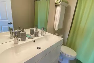 275 NE 18th St, Miami, FL 33132 - Photo 19