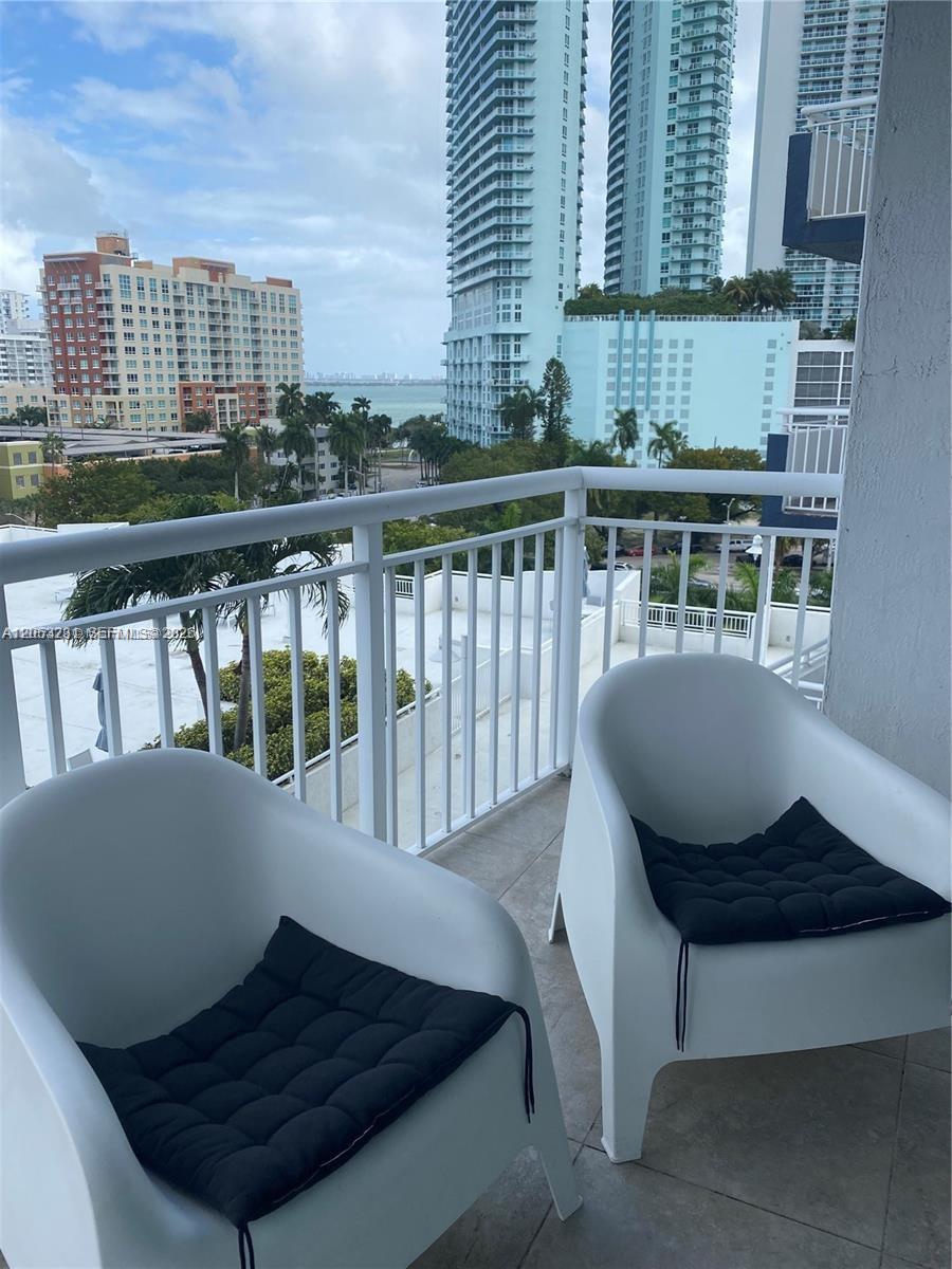 275 NE 18th St #809 - 275 NE 18th St #809, Miami, FL 33132 Luxury Property | Jose Angel Pina