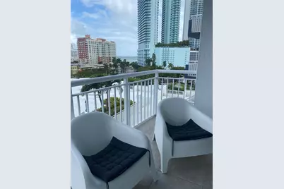 275 NE 18th St #809, Miami, FL 33132 - Photo 1