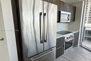 488 NE 18th St, Miami, FL 33132 - Photo 5