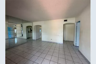 881 E 14th St, Hialeah, FL 33010 - Photo 5