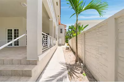 235 Atlantic Ave, Sunny Isles Beach, FL 33160 - Photo 31
